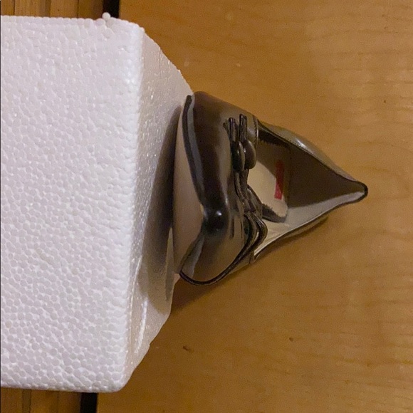 Heels - Picture 3 of 4